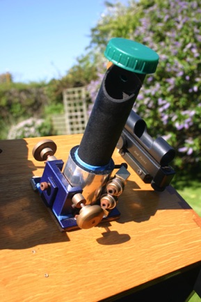 Issue Oct 2012
Collimating device Issue Oct 2012
Collimating device